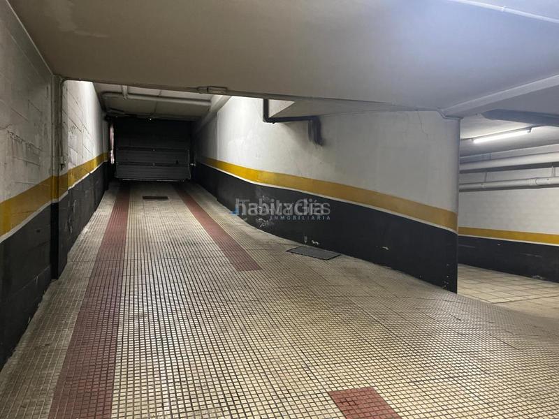 Foto a3d4a6cb-4246-48e8-b14a-3507c1674790. Pis amb calefacció aparcament a Plaza España - Corte Inglés Vigo