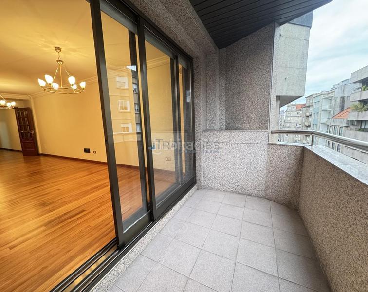 Foto 72813458-a110-4416-8517-7320cda0e9f9. Piso en Plaza España - Corte Inglés Vigo