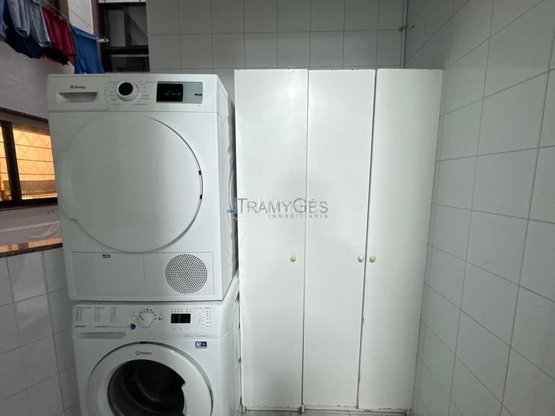 Foto 7eabf5c0-1075-4b1b-a158-0a0968315800. Piso en Plaza España - Corte Inglés Vigo