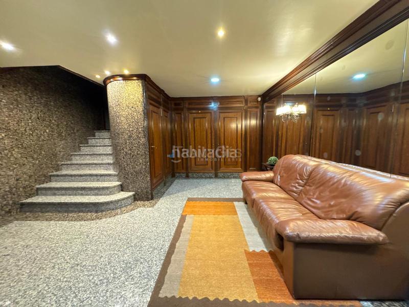 Foto e8b20e56-9c2e-4efe-b033-8b2d305281f0. Piso en Plaza España - Corte Inglés Vigo