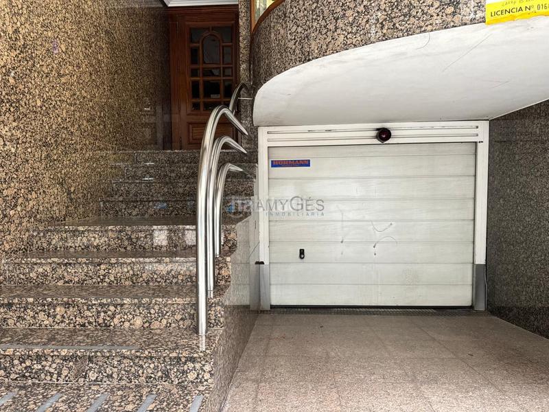 Foto f4e850e2-e43b-4875-8f8d-1524e78b0532. Piso en Plaza España - Corte Inglés Vigo