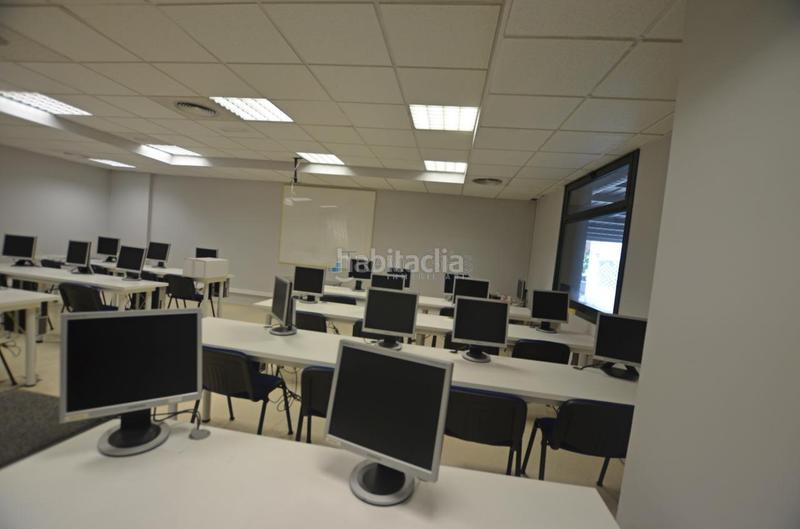 Foto be2662cf-3e56-409f-9340-fbd35ab205e9. Local comercial en Porriño (O)