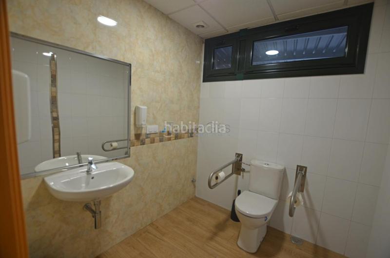 Foto f1205971-1975-4858-b21f-3de948be0109. Local comercial en Porriño (O)