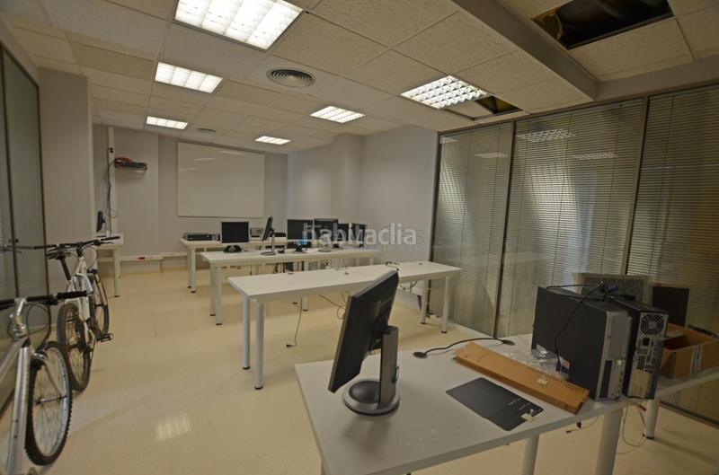 Foto 3dccff1e-0a3f-457c-8ecc-7a3d18a078dc. Local commercial dans Porriño (O)