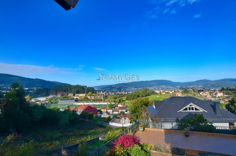 Foto 11fea620-94a3-44b5-84d7-d9b0f2f91b79. Chalet en Redondela