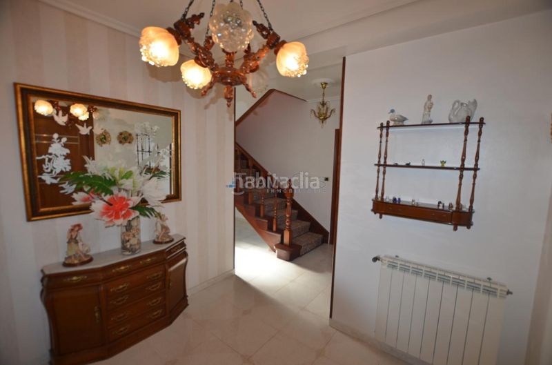 Foto 555772d2-e6fa-4209-bd73-6af7ae154949. Chalet en Redondela