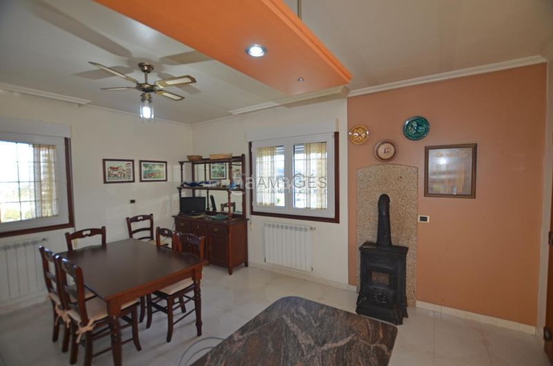 Foto a5356af7-3cf6-45e3-a7c8-2042e162e2a8. Chalet en Redondela