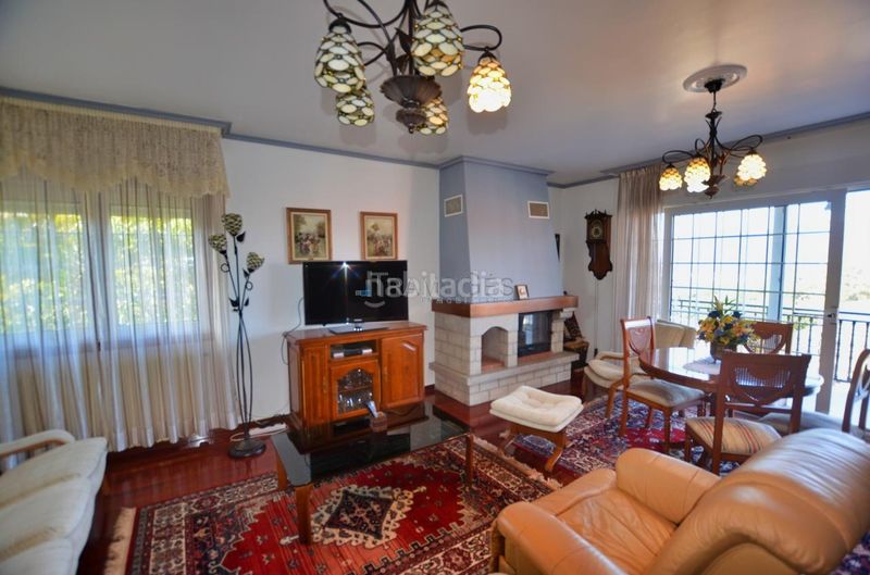 Foto e7fc52e7-69c0-42d3-929b-e7595fb7b5cc. Chalet en Redondela