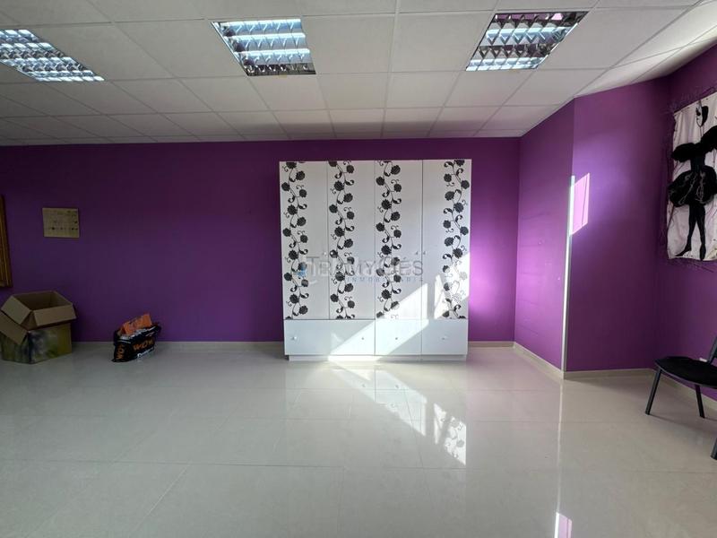 Foto 2e77cbd9-baa6-4047-a1fe-4ba268dcf9ec. Local comercial en Valadares - Beade Vigo