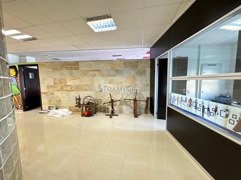 Foto 8bc88e29-4c8e-49de-a0b6-cccfa2405b10. Local comercial en Valadares - Beade Vigo