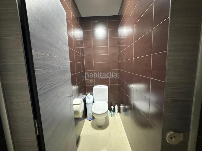 Foto b4c46a38-9446-42af-b357-c1fa579e8873. Local comercial en Valadares - Beade Vigo