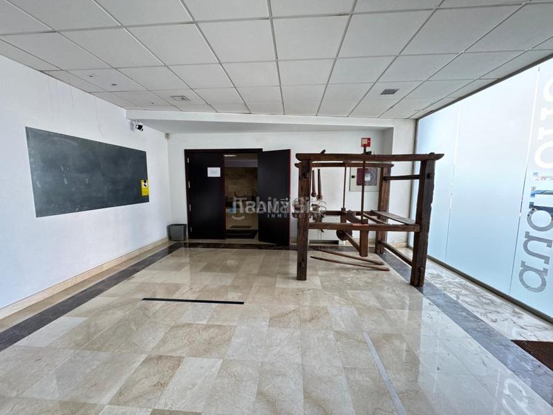 Foto 0c5cccdd-f402-44a5-94d2-d59ab4e67c05. Lloguer local comercial a Valadares - Beade Vigo