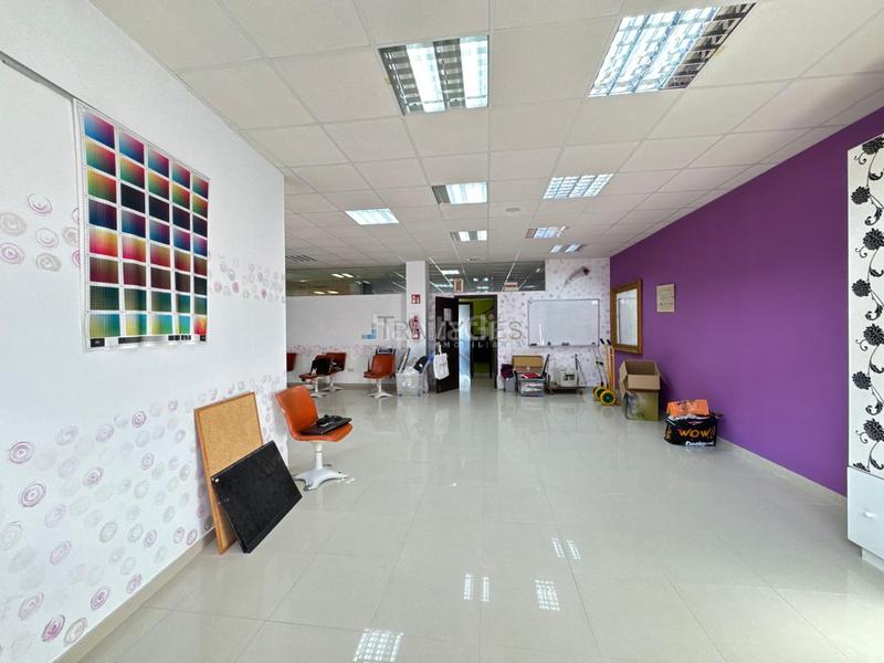 Foto b79f7603-e188-45e8-ab60-39d32833c0c3. Lloguer local comercial a Valadares - Beade Vigo