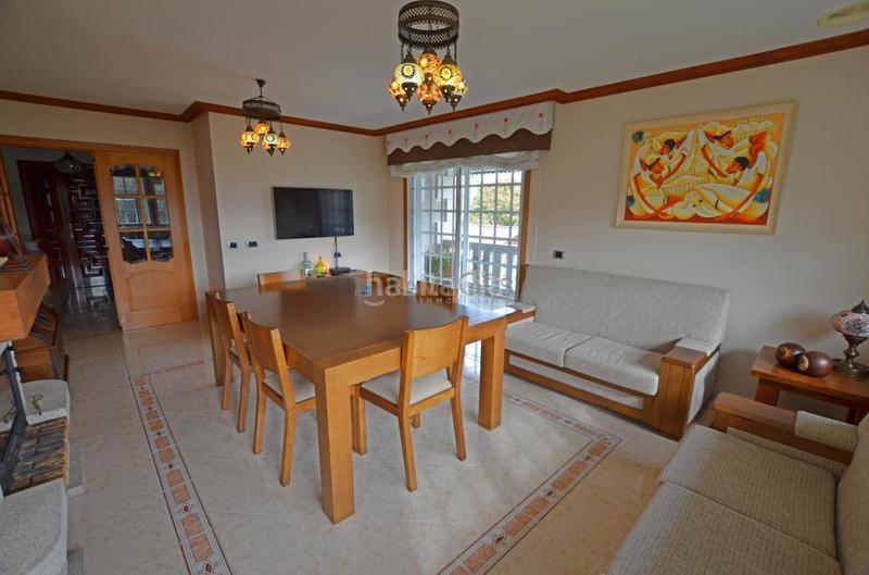 Foto 9b4a6d54-d2fd-45fc-b62a-057023200788. Chalet mit heizung parking in Rosal (O)