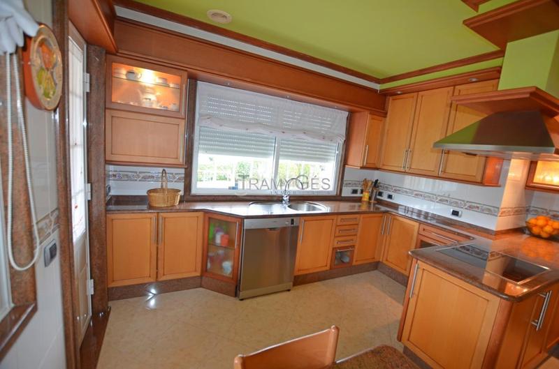 Foto b6cc57a3-1403-4b96-859a-05cf7584dc59. Chalet mit heizung parking in Rosal (O)