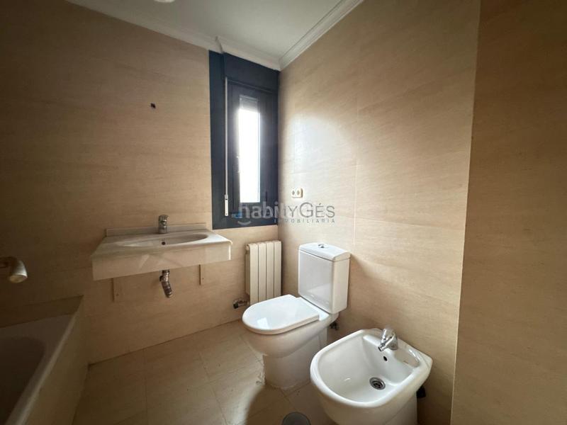 Foto 5a384c11-b6b5-434d-b808-ebdc5c4cd17e. Appartement dans rúa aragon 82 dans Casablanca - Calvario Vigo
