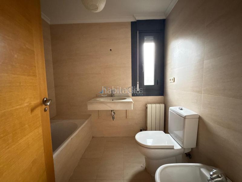 Foto b6b4c67a-0bcd-4350-906b-0b6cb5e0f255. Appartement dans rúa aragon 82 dans Casablanca - Calvario Vigo