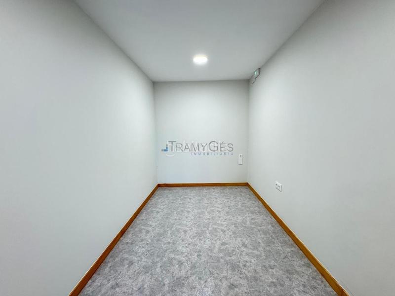 Foto 9c68ca19-ca8c-49cb-90fa-1b7914d44501. Alquiler local comercial en As Travesas - Balaidos Vigo