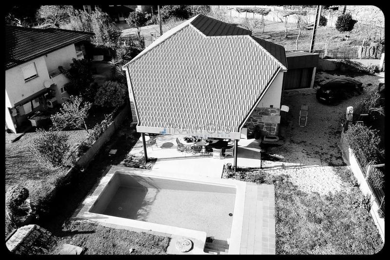 Foto 5903e4fc-9cde-4d41-901b-7c506261e700. Chalet avec chauffage parking piscine dans Tui