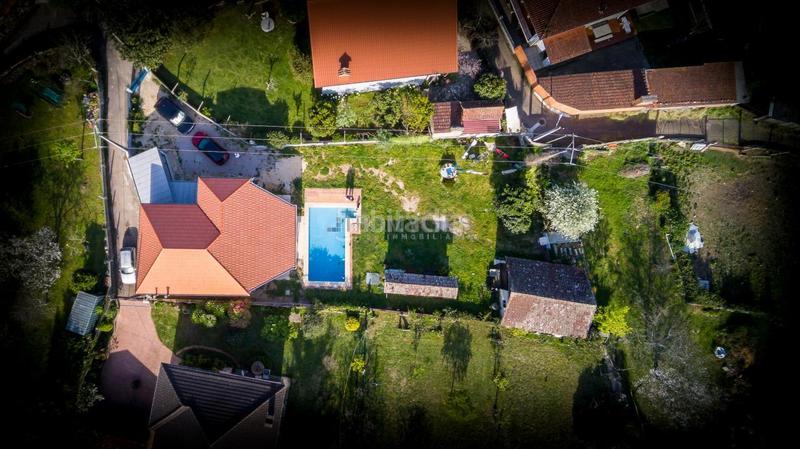 Foto d0b08814-8f71-4aa8-a4f1-a889162f3cb0. Chalet avec chauffage parking piscine dans Tui