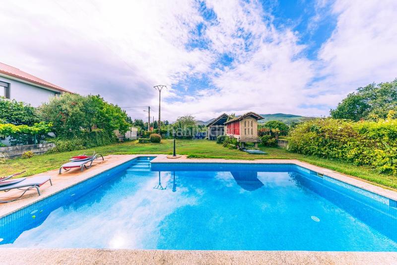 Foto eca3d258-14c3-4887-8aba-3c098142e36a. Xalet amb calefacció aparcament piscina a Tui