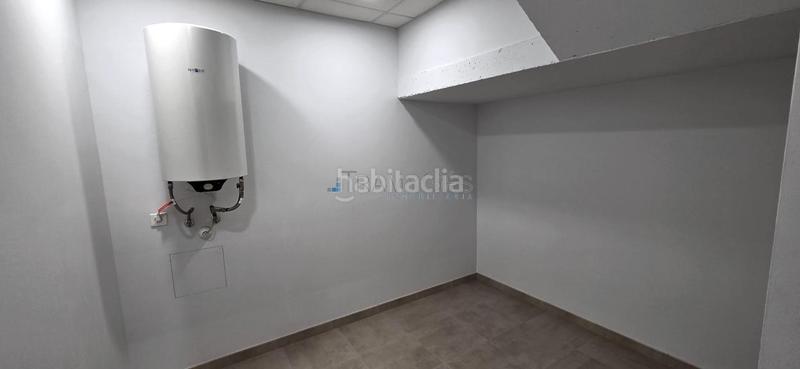 Foto a4d1b6f6-f4fe-41fd-8183-33a298331e70. Miete fabrikhalle in Mos