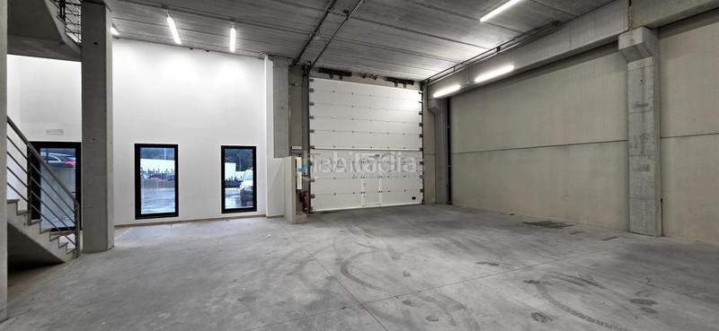 Foto a634a511-4db7-4ed1-aba3-35e877512098. Miete fabrikhalle in Mos