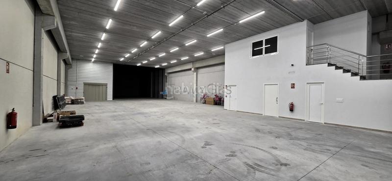 Foto befbac95-ddc7-49e4-8f02-3fa6cc8ac9fc. Miete fabrikhalle in Mos