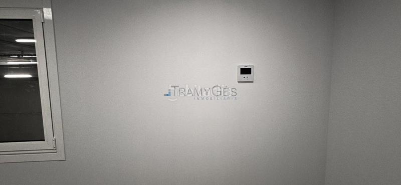 Foto cd8c6b80-6f77-4099-8dea-9864fc42dd76. Miete fabrikhalle in Mos