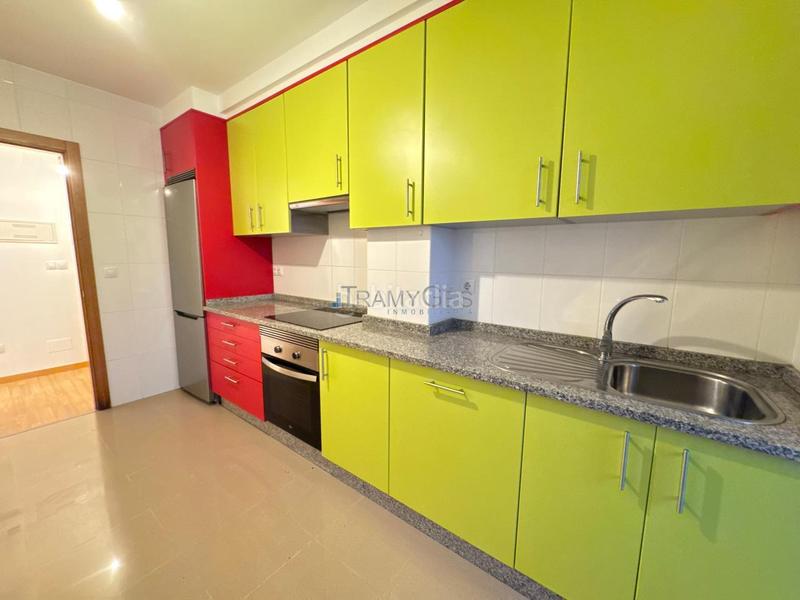 Foto 35f22bce-9caa-4ef2-8f79-604d62ef1dd1. Pis a avenida castelao 9 a Soutomaior