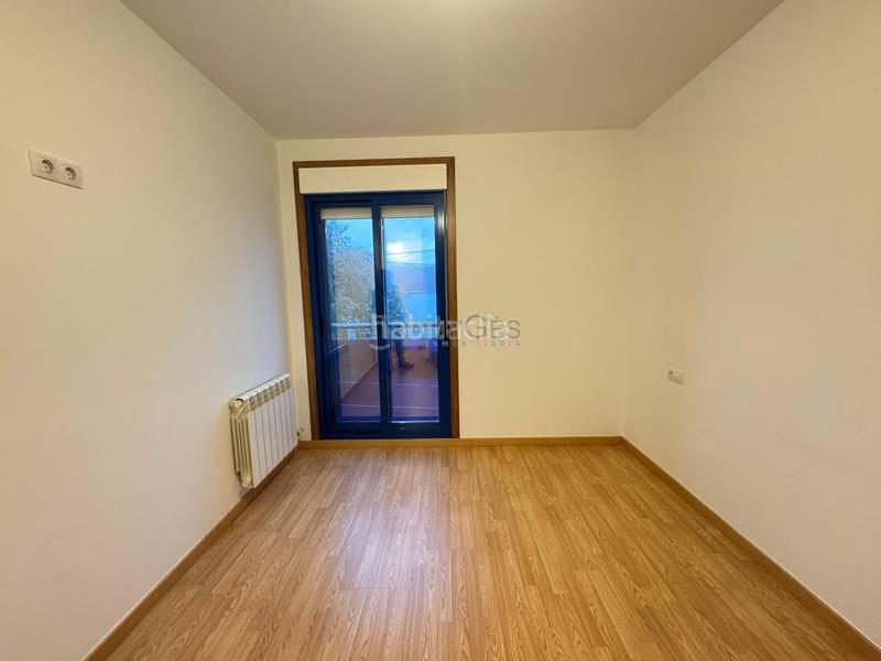 Foto 7e3bb7b3-a658-4974-826d-217a09799954. Pis a avenida castelao 9 a Soutomaior