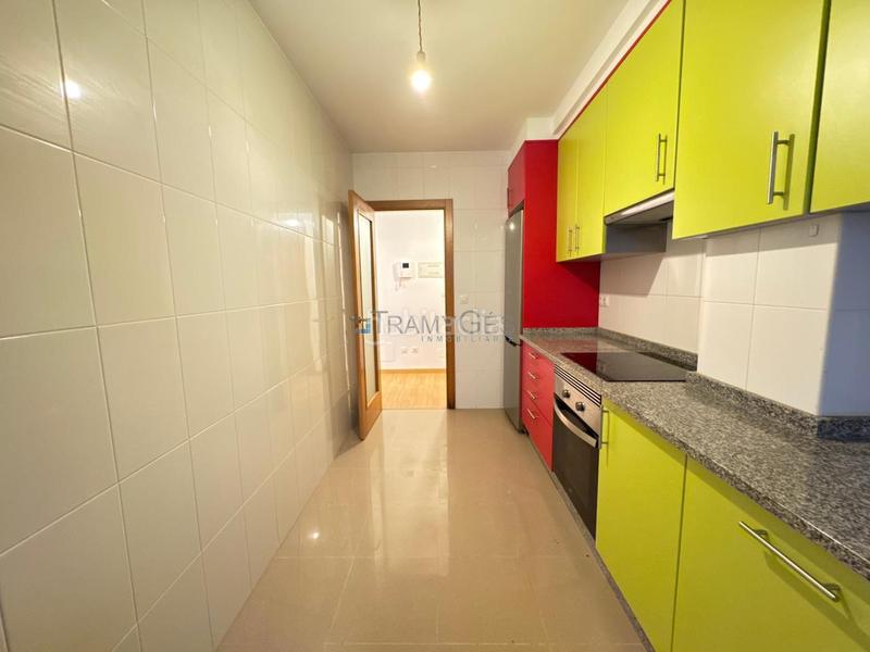 Foto dccb2a64-f524-412b-8f3f-12462813d18b. Pis a avenida castelao 9 a Soutomaior