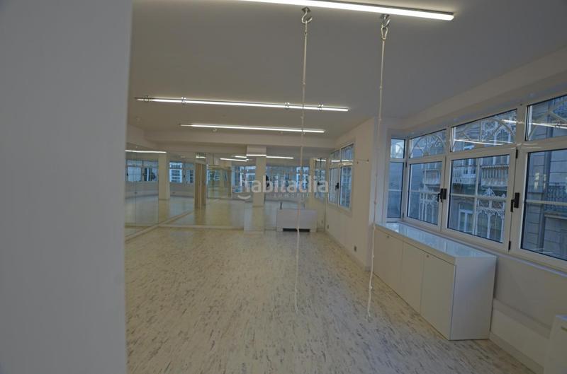 Foto 518fdbe7-2152-46d1-86a6-4be7d84b3129. Alquiler local comercial en Centro - Areal Vigo