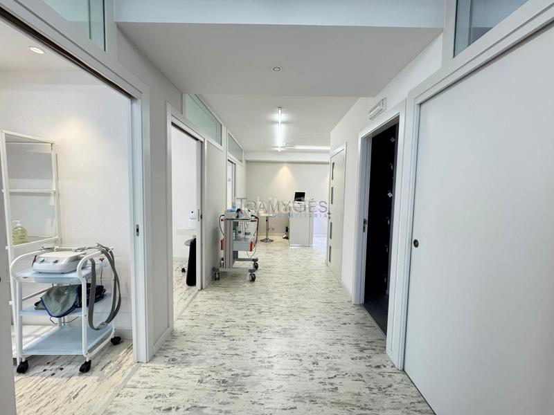 Foto 9095c6c5-ff8f-4b46-98df-e5bb7040a7e6. Alquiler local comercial en Centro - Areal Vigo