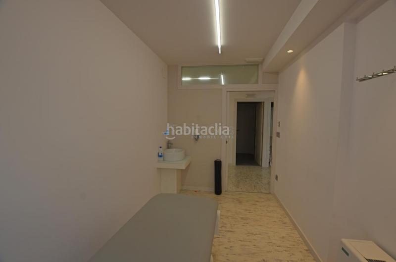 Foto a6f0cd1e-57c4-4b39-bbd6-a635104d3b4b. Alquiler local comercial en Centro - Areal Vigo