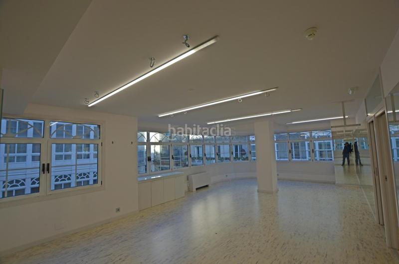 Foto fe7313ee-e7ee-48ef-940b-f1e92da28800. Alquiler local comercial en Centro - Areal Vigo