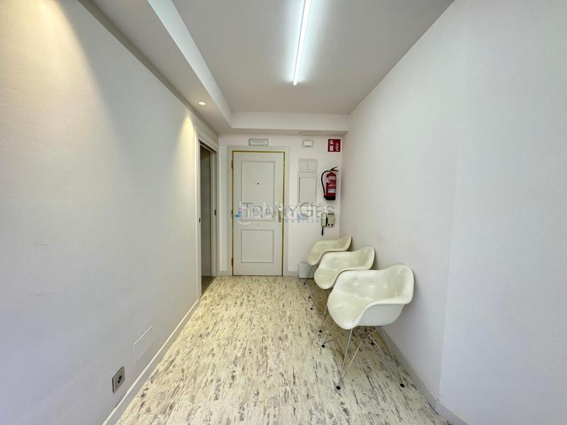 Foto 11147745-e5cd-40c1-9f19-351b688f44bf. Lloguer local comercial a Centro - Areal Vigo