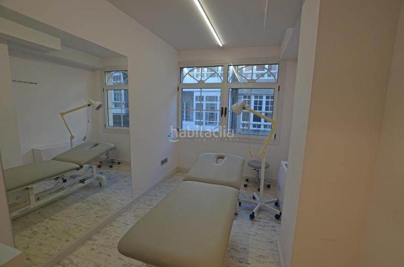 Foto 7b0031db-75a2-43ca-b732-a9e60551ea8c. Lloguer local comercial a Centro - Areal Vigo