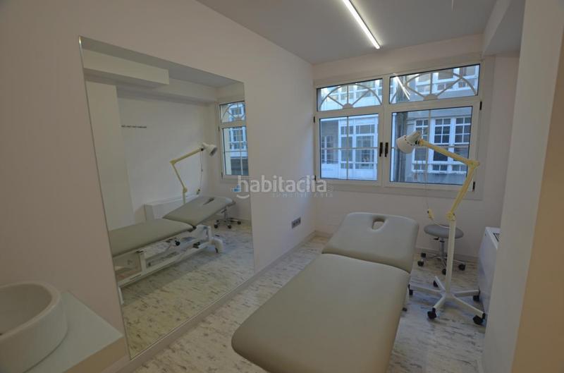 Foto 2b2c40f2-3d99-4dc7-93f9-171aa130c88c. Location local commercial dans Centro - Areal Vigo
