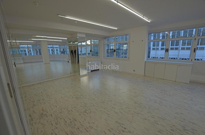 Foto 8d61e31a-9cd8-4755-b3ed-333e89ac120e. Location local commercial dans Centro - Areal Vigo