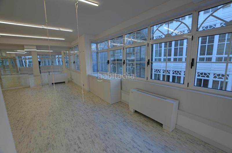 Foto c456d505-cd41-4d68-851d-d7fb0af716bf. Location local commercial dans Centro - Areal Vigo