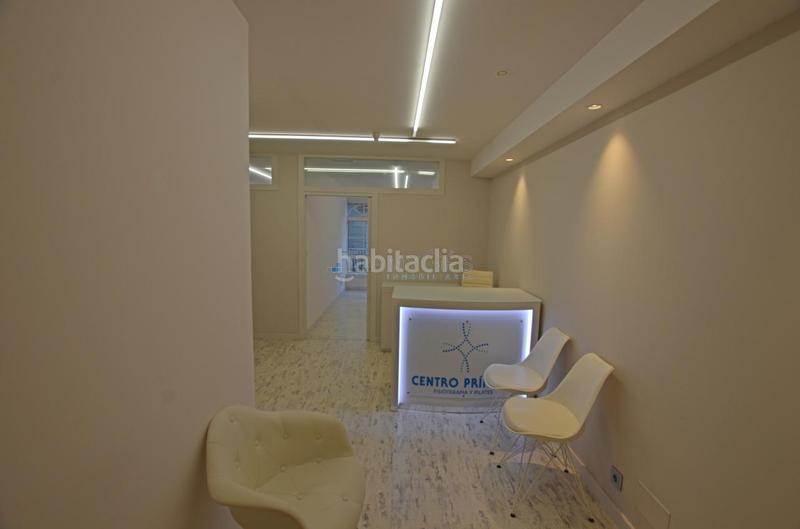 Foto c70fdc21-0ab6-4e91-b0c1-f572c74e7bc2. Location local commercial dans Centro - Areal Vigo