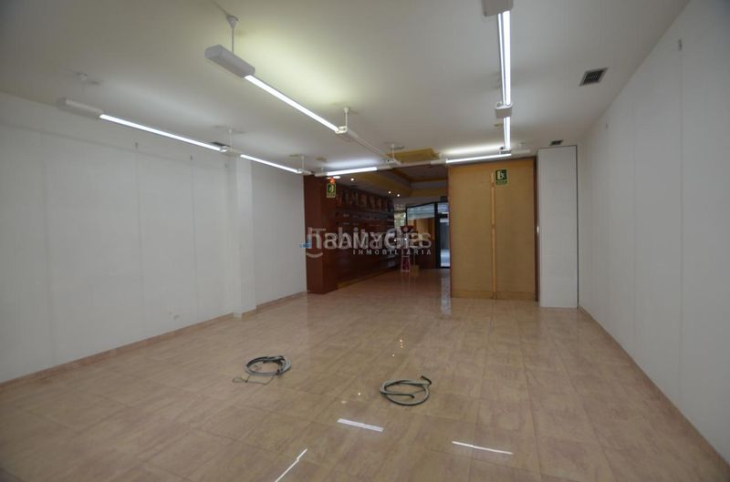 Foto 5c1d43f7-414f-4e4a-b5f0-6f78c3dfd346. Local comercial a Tomiño
