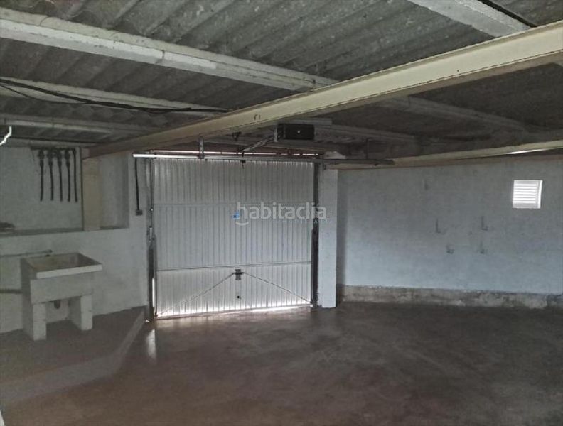 Foto 6569d228-1ba7-4a73-b717-183b641fd961. Casa amb calefacció aparcament a Lavadores Vigo