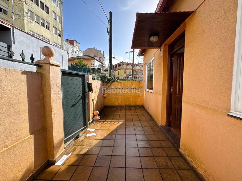 Foto d5f6e1f5-90c6-49c3-8f5c-b7e9deac8d02. Casa amb calefacció aparcament a Lavadores Vigo