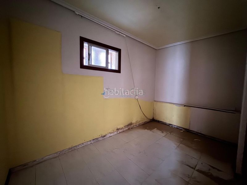 Foto ddd02f86-6240-4aec-857f-ba22e69e7a61. Casa amb calefacció aparcament a Lavadores Vigo