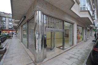 Lloguer Local Comercial  Rosa bahamonde