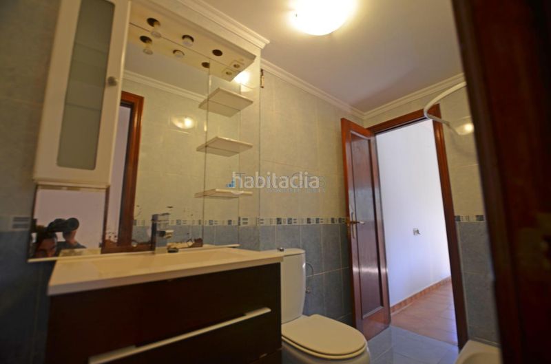 Foto 0a003c46-eaf3-4a7b-970d-e0c85083331f. Casa amb aparcament a Tomiño