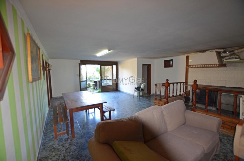 Foto 6074ee9d-ffbb-42af-9dfe-f5001f23f968. Casa amb aparcament a Tomiño