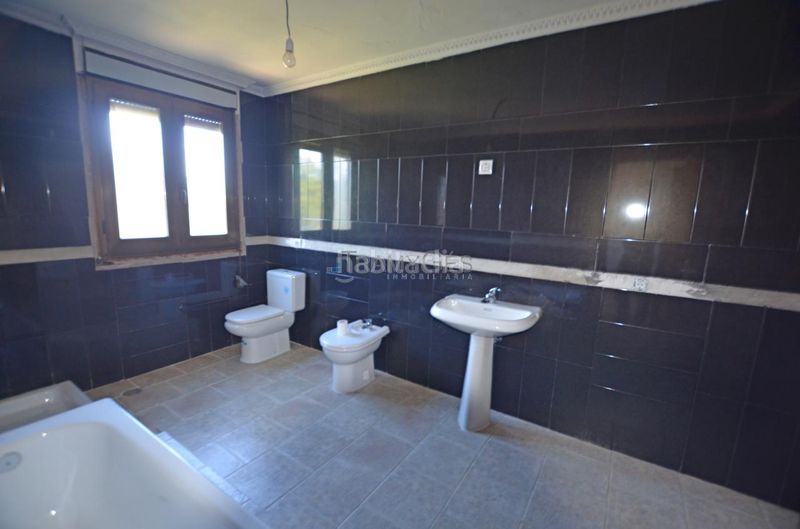Foto 765bcc84-955f-4d3b-848b-28a140ae1233. Casa amb aparcament a Tomiño
